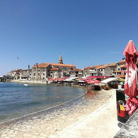Apartment Nika Umag Kültér fotó