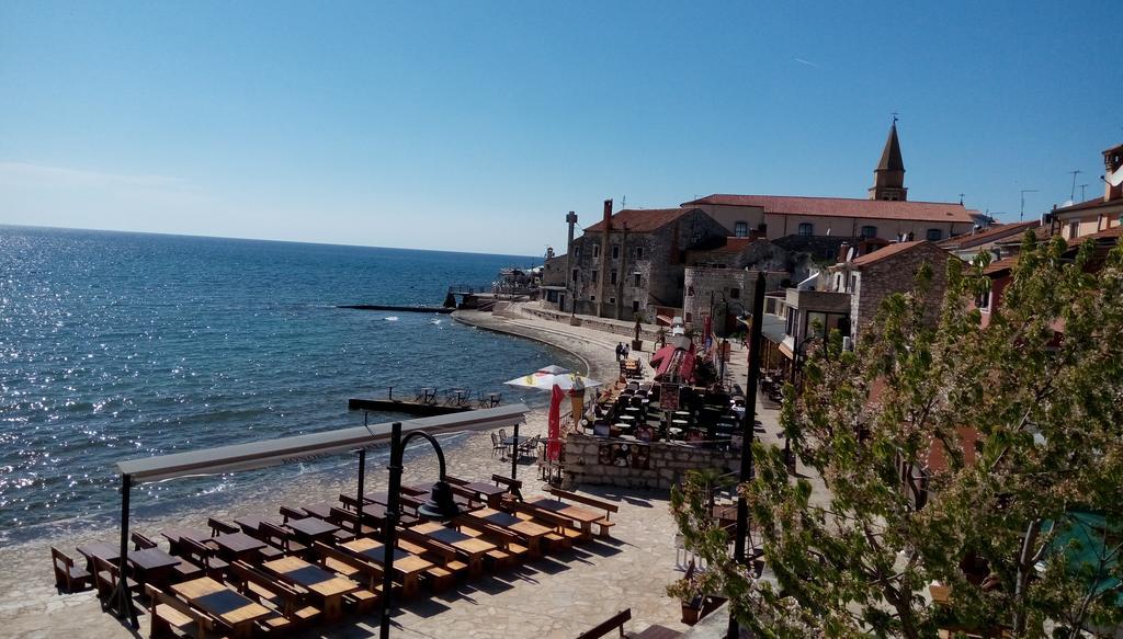 Apartment Nika Umag Kültér fotó