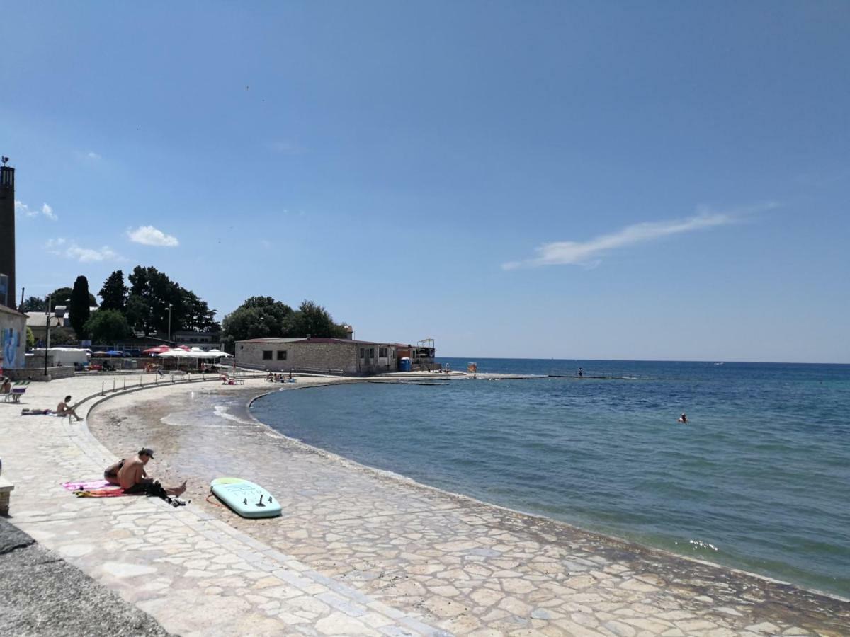 Apartment Nika Umag Kültér fotó
